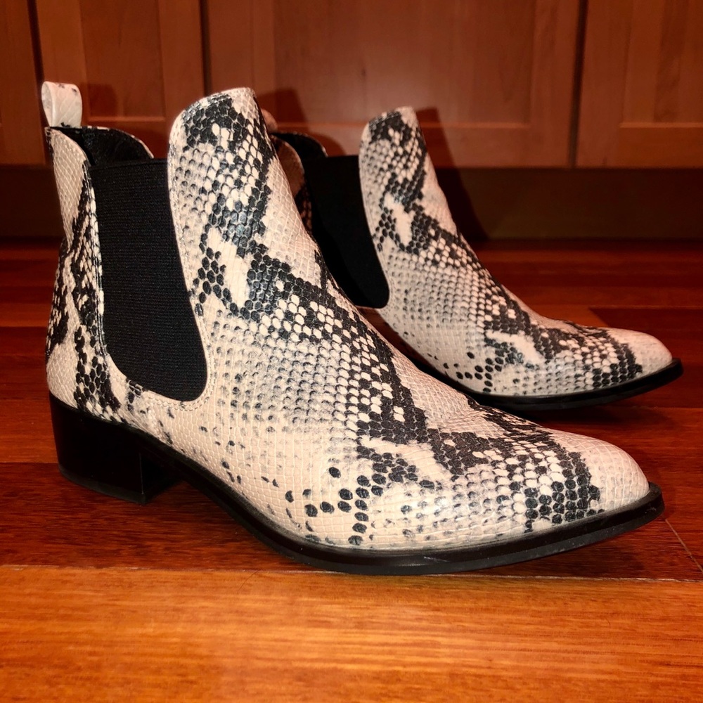 Steve Madden Snake Embossed Barrel Boot